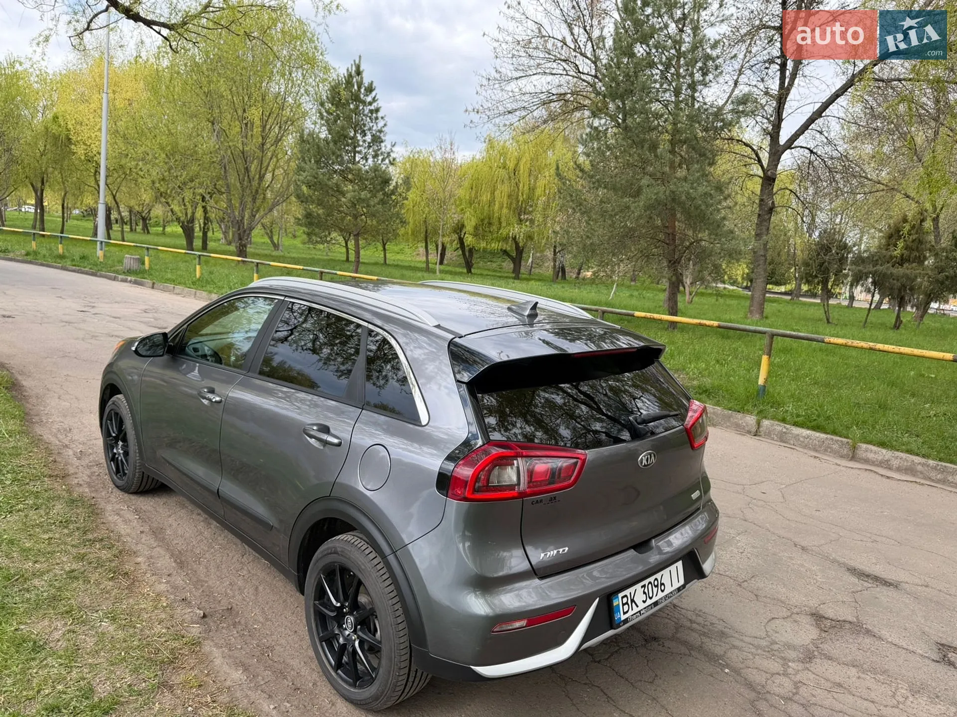 2017 Kia Niro - мініатюра 14