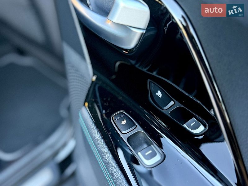 Внедорожник / Кроссовер Kia Niro 2020 в Киеве