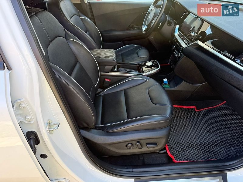 Внедорожник / Кроссовер Kia Niro 2021 в Дрогобыче