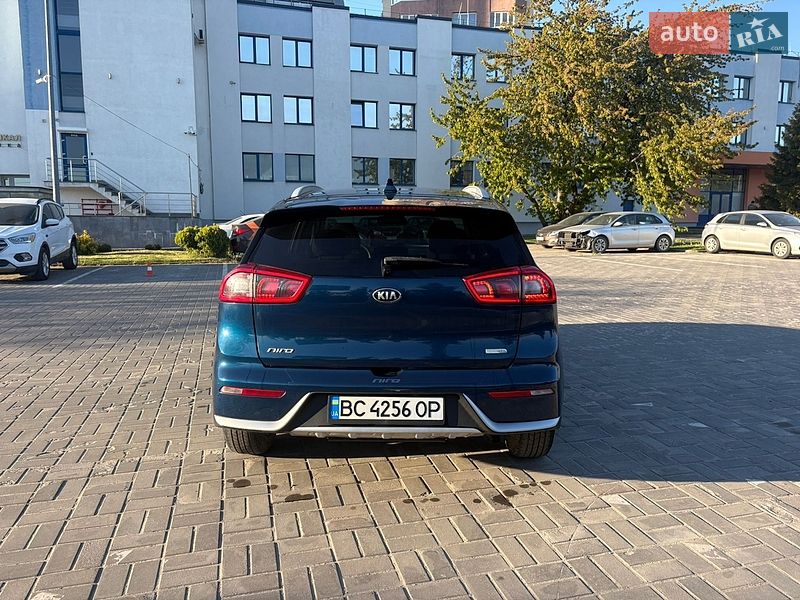 Внедорожник / Кроссовер Kia Niro 2018 в Львове