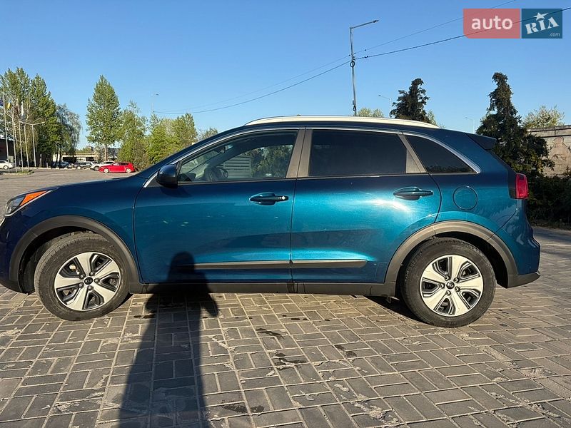 Внедорожник / Кроссовер Kia Niro 2018 в Львове