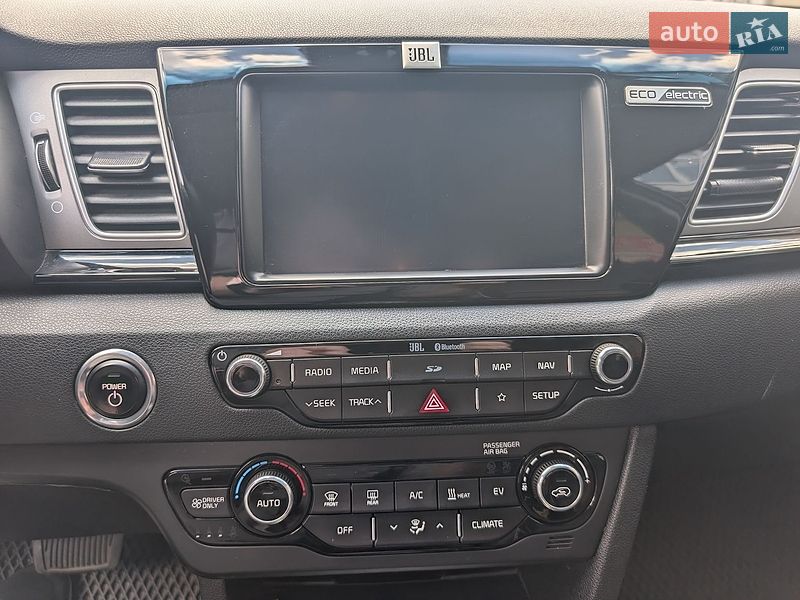 Внедорожник / Кроссовер Kia Niro 2019 в Сваляве
