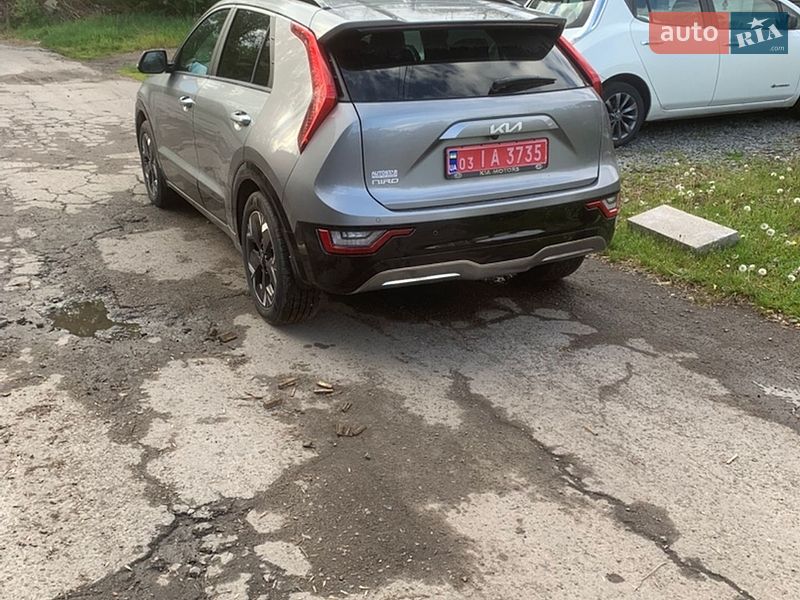 Внедорожник / Кроссовер Kia Niro 2023 в Ровно