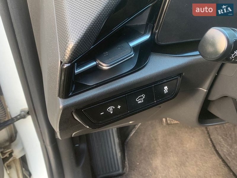 Внедорожник / Кроссовер Kia Niro 2023 в Ровно