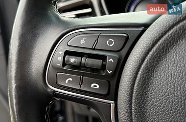 Внедорожник / Кроссовер Kia Niro 2020 в Ровно
