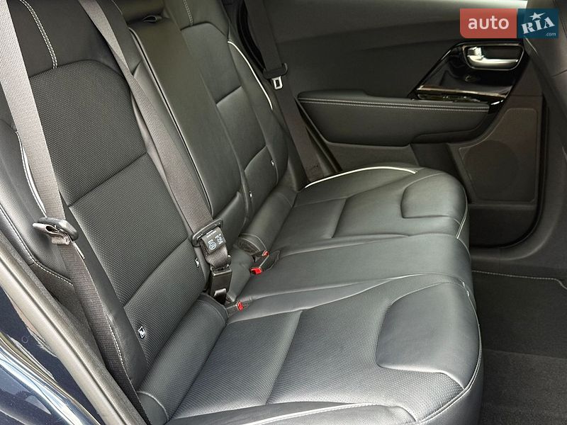 Внедорожник / Кроссовер Kia Niro 2020 в Ровно