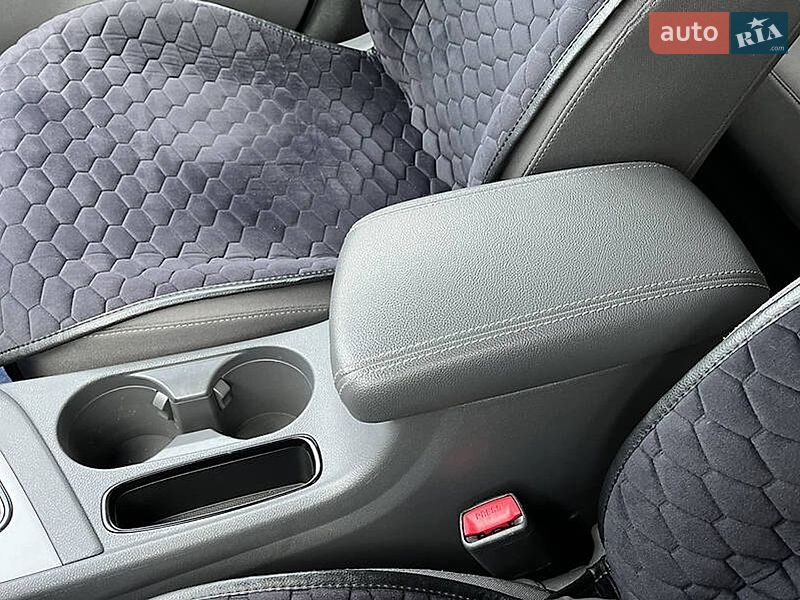 Внедорожник / Кроссовер Kia Niro 2018 в Ровно