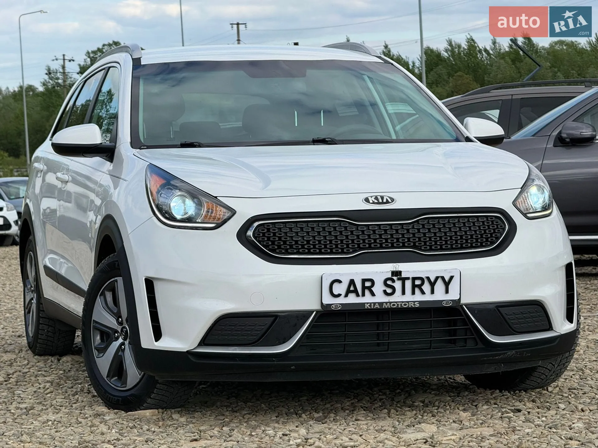 2017 Kia Niro - мініатюра 14