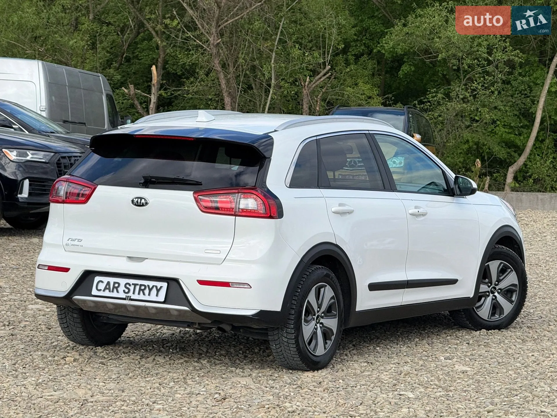 2017 Kia Niro - мініатюра 19