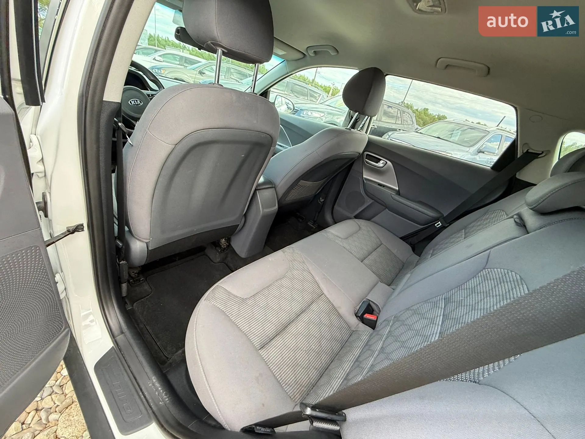 2017 Kia Niro - мініатюра 37