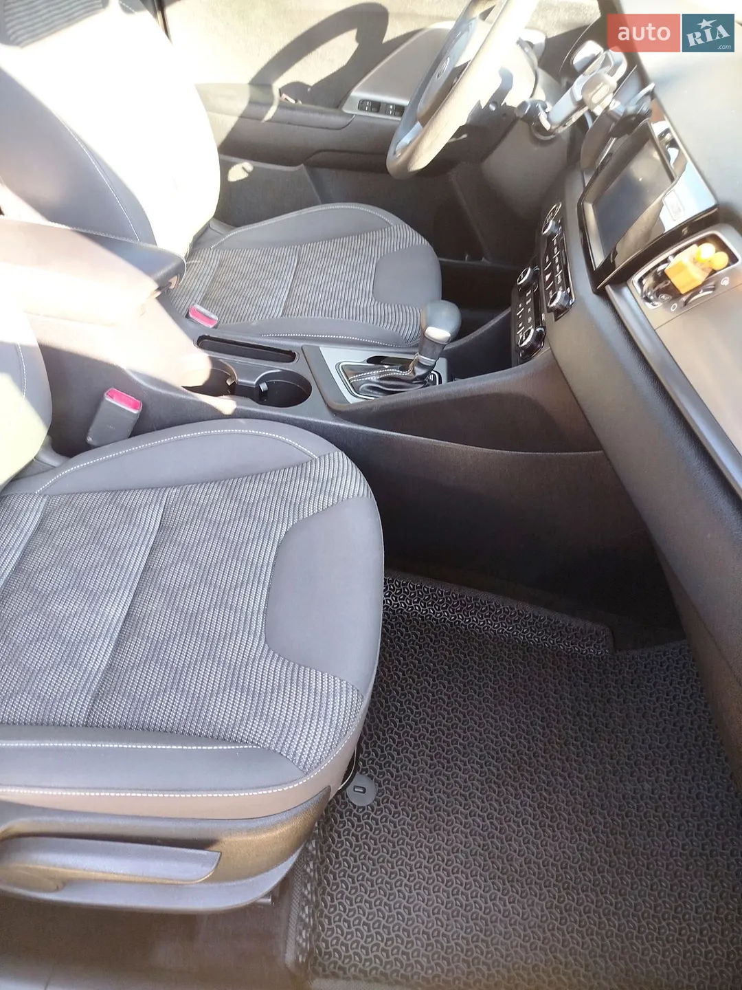 2017 Kia Niro - мініатюра 19