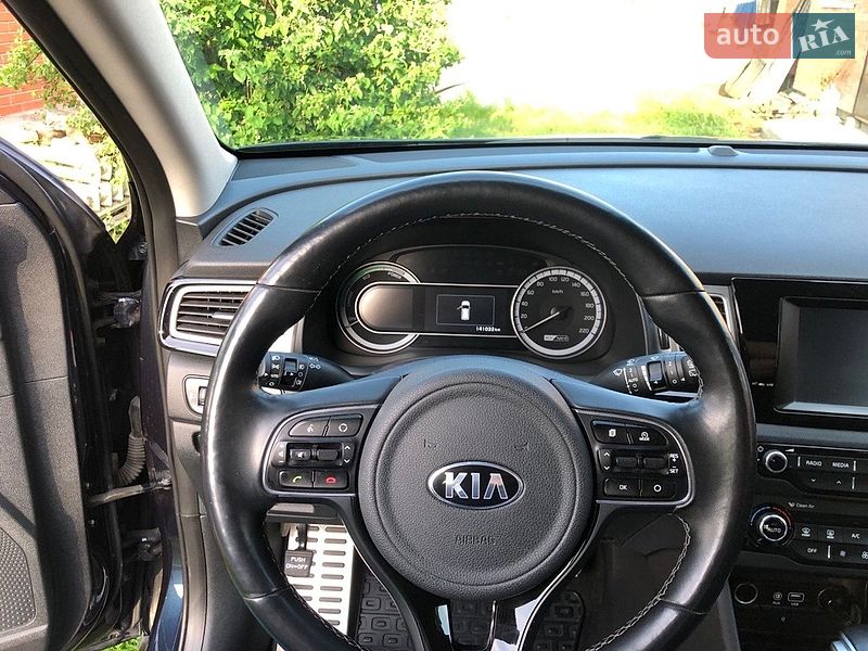 Внедорожник / Кроссовер Kia Niro 2017 в Бердичеве