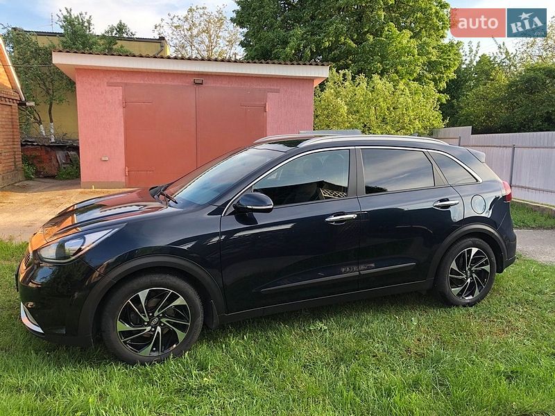 Внедорожник / Кроссовер Kia Niro 2017 в Бердичеве