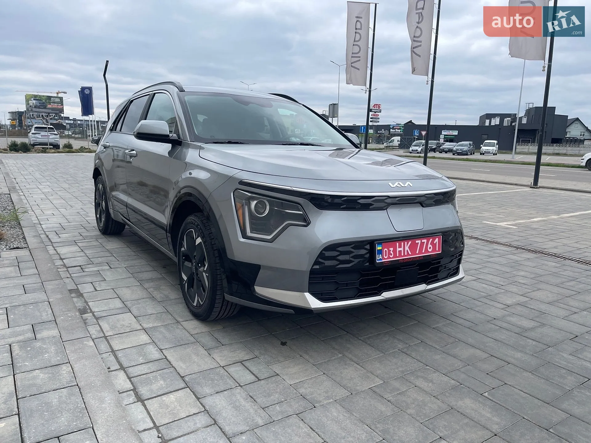 2023 Kia Niro - фото 1