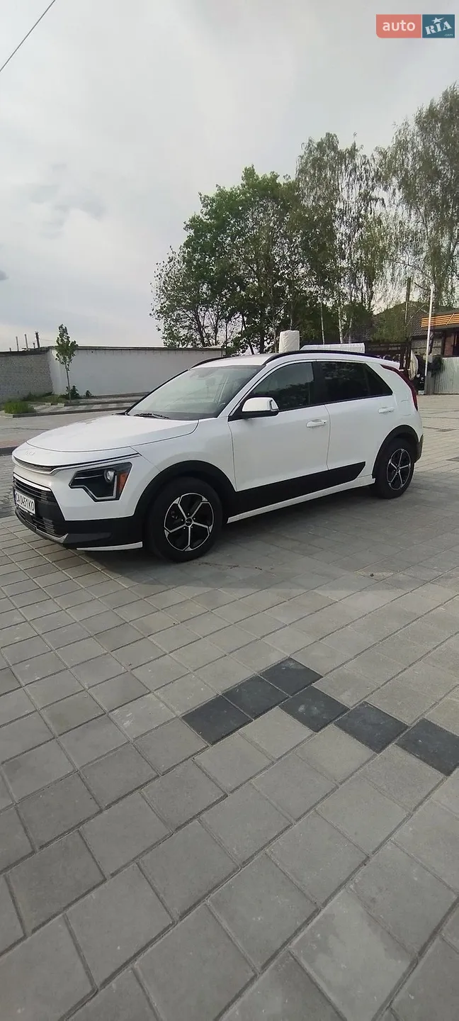 2022 Kia Niro - фото 1