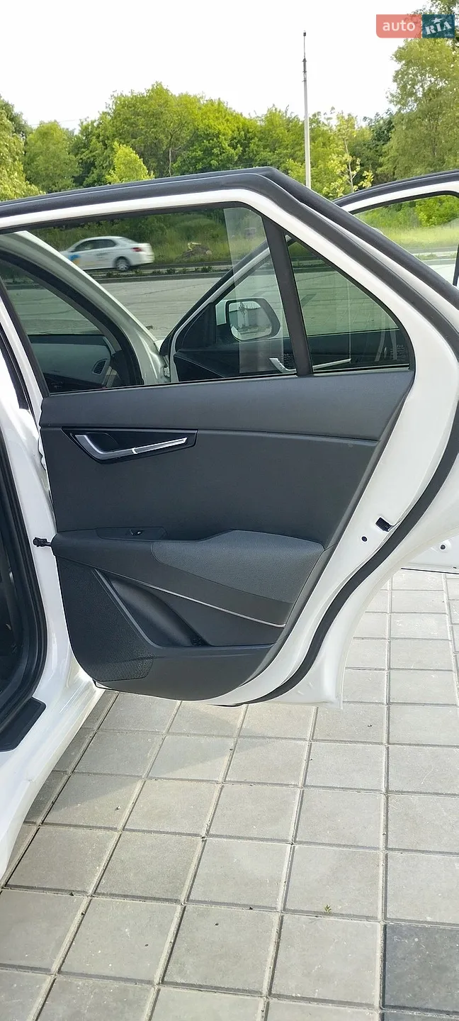 2022 Kia Niro - мініатюра 18