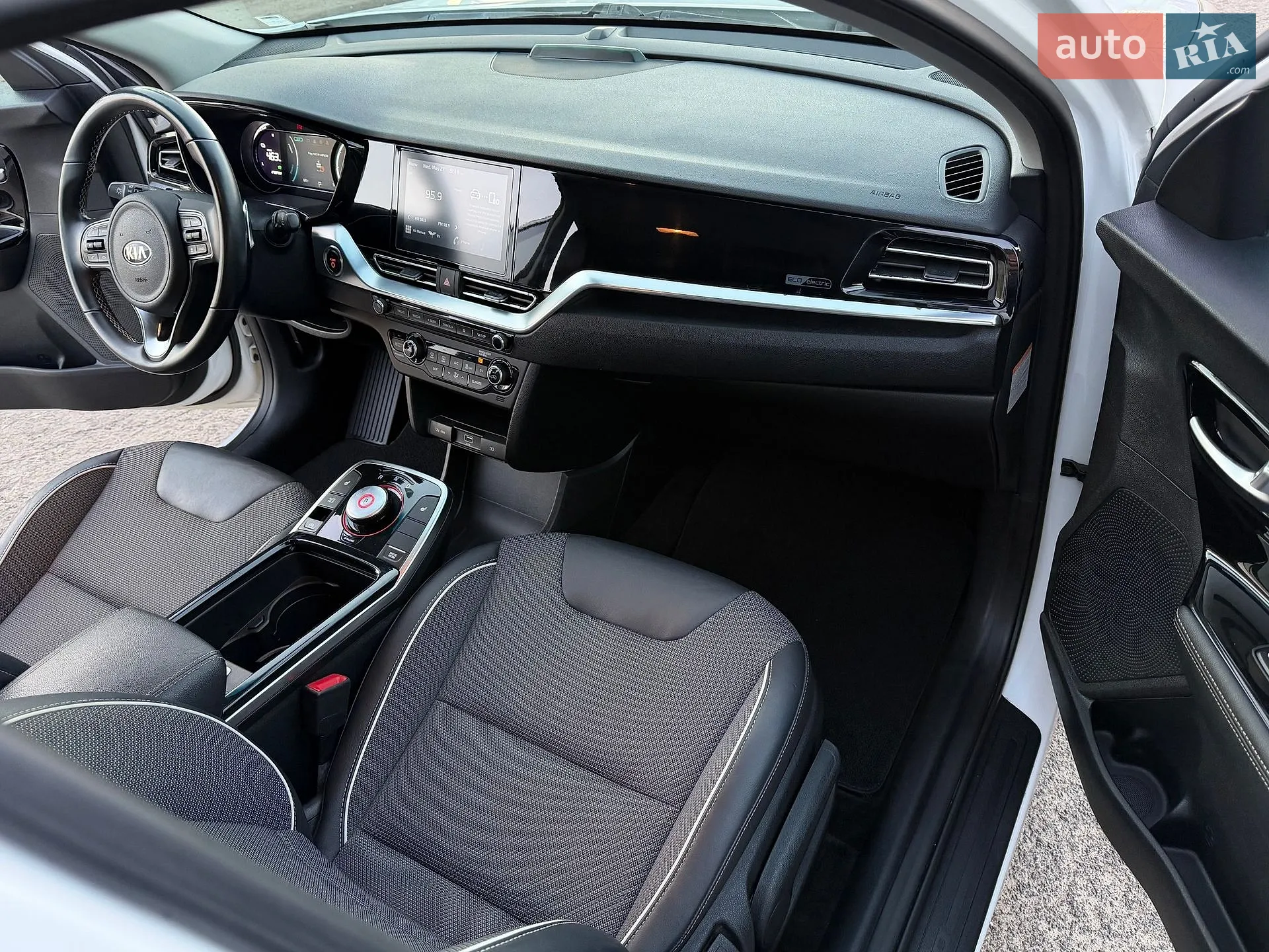 2020 Kia Niro - мініатюра 35