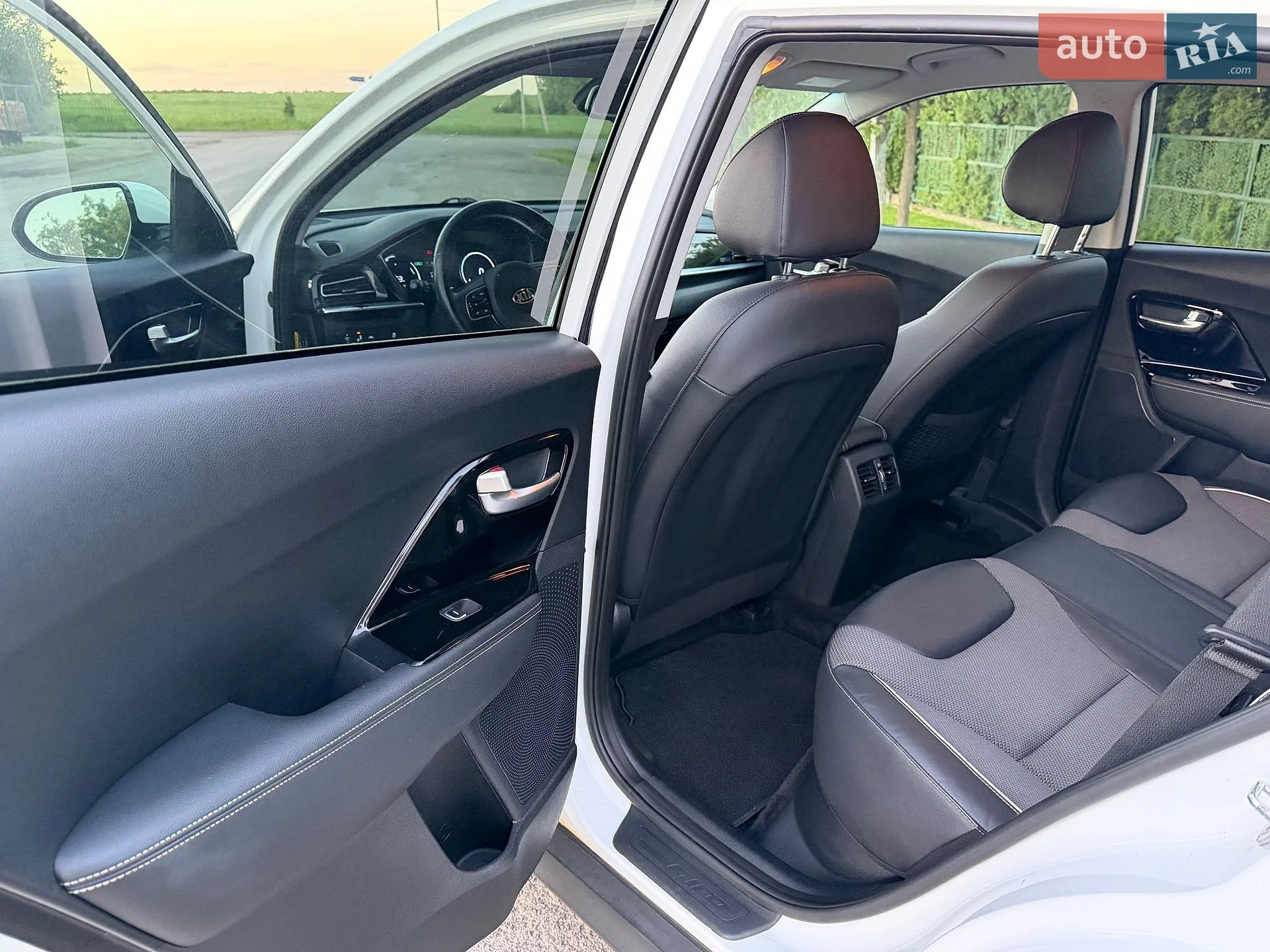 2020 Kia Niro - мініатюра 36
