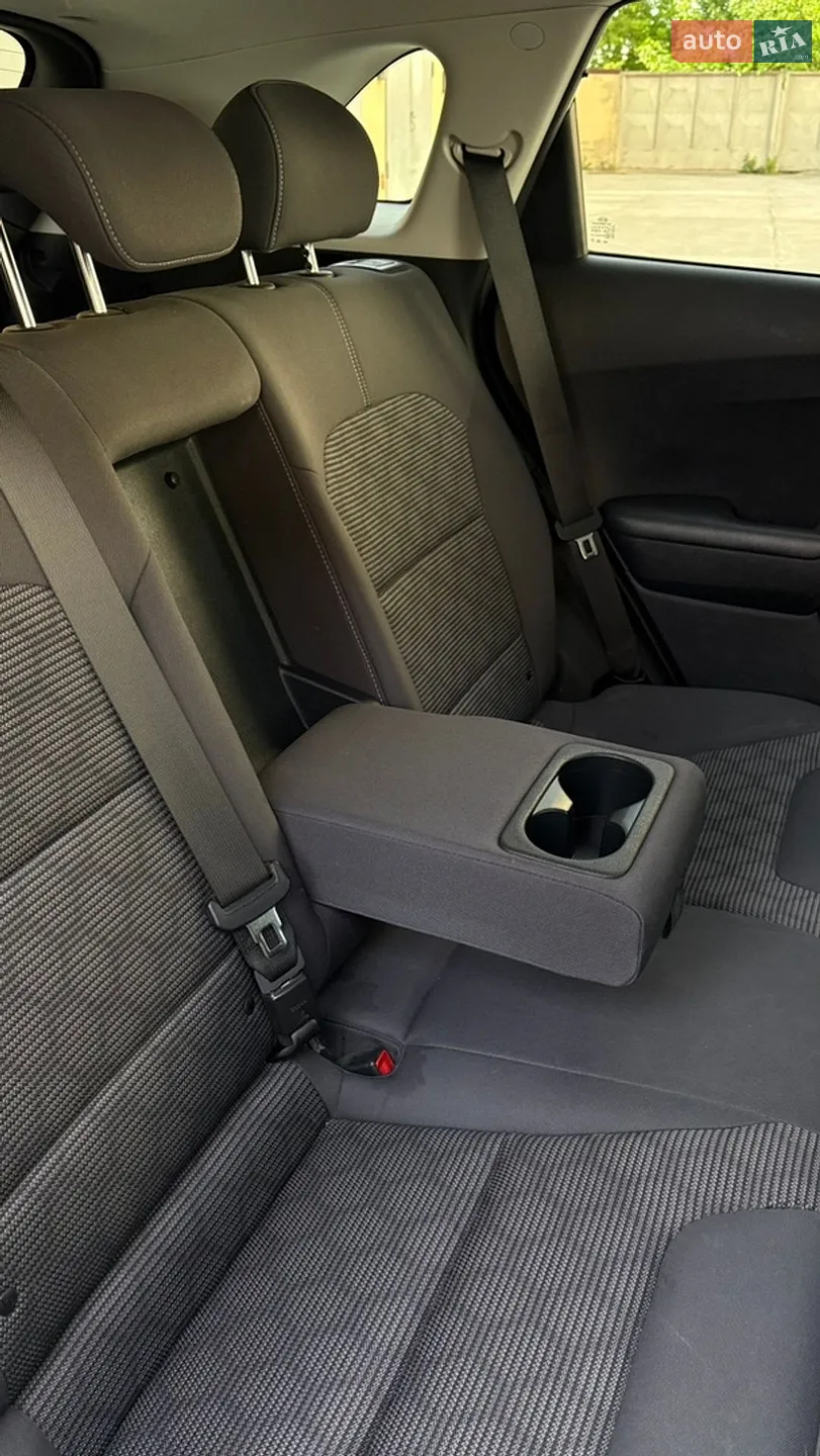 2017 Kia Niro - мініатюра 8