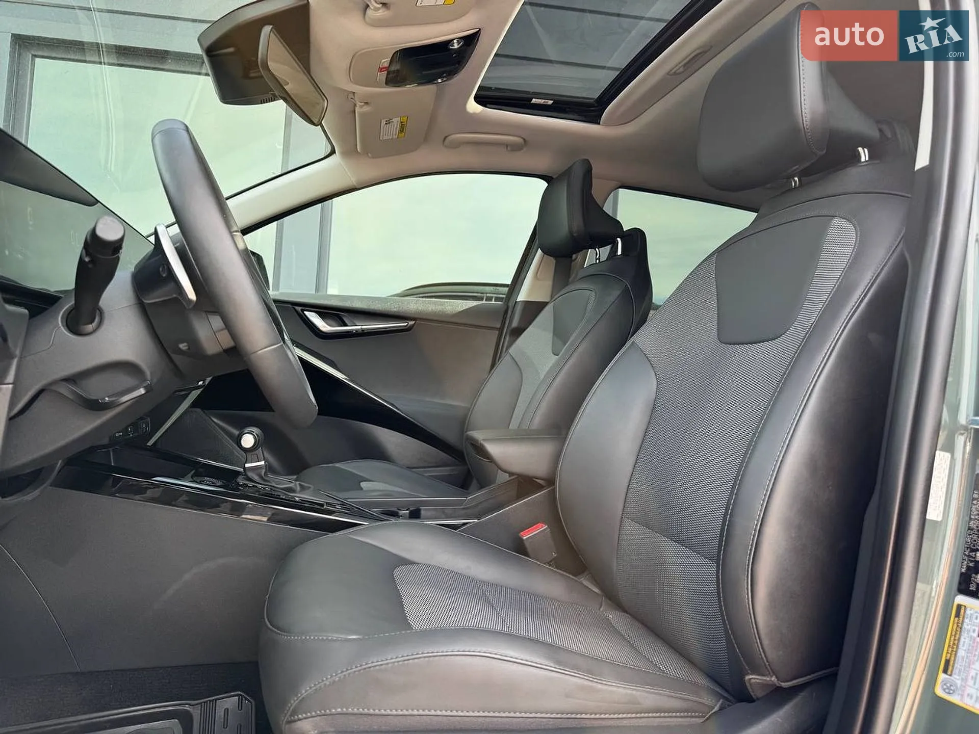 2022 Kia Niro - мініатюра 27