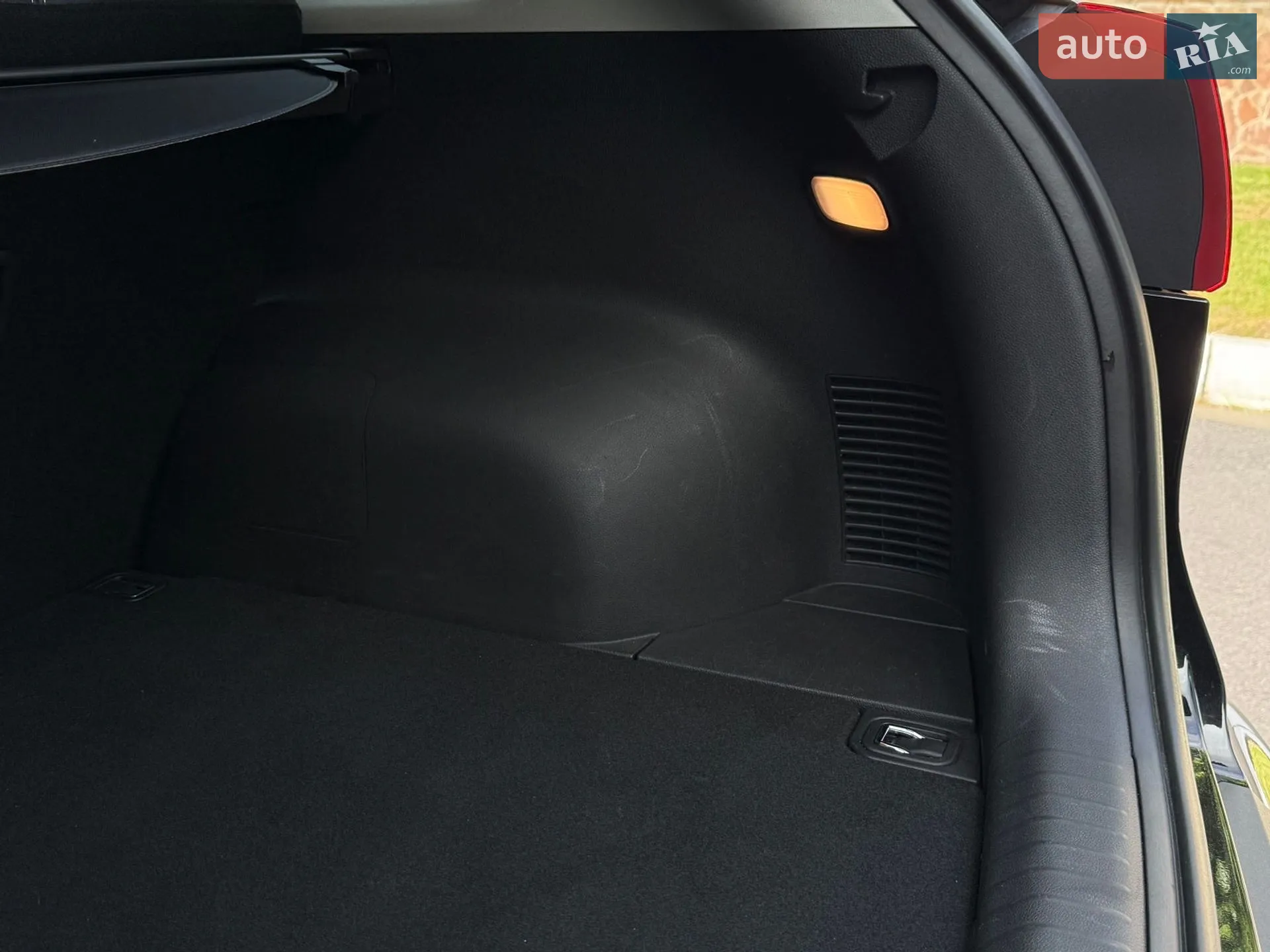 2020 Kia Niro - мініатюра 137