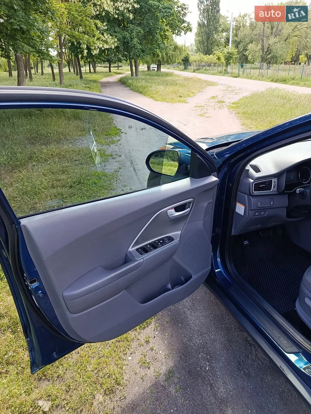 2016 Kia Niro - мініатюра 16