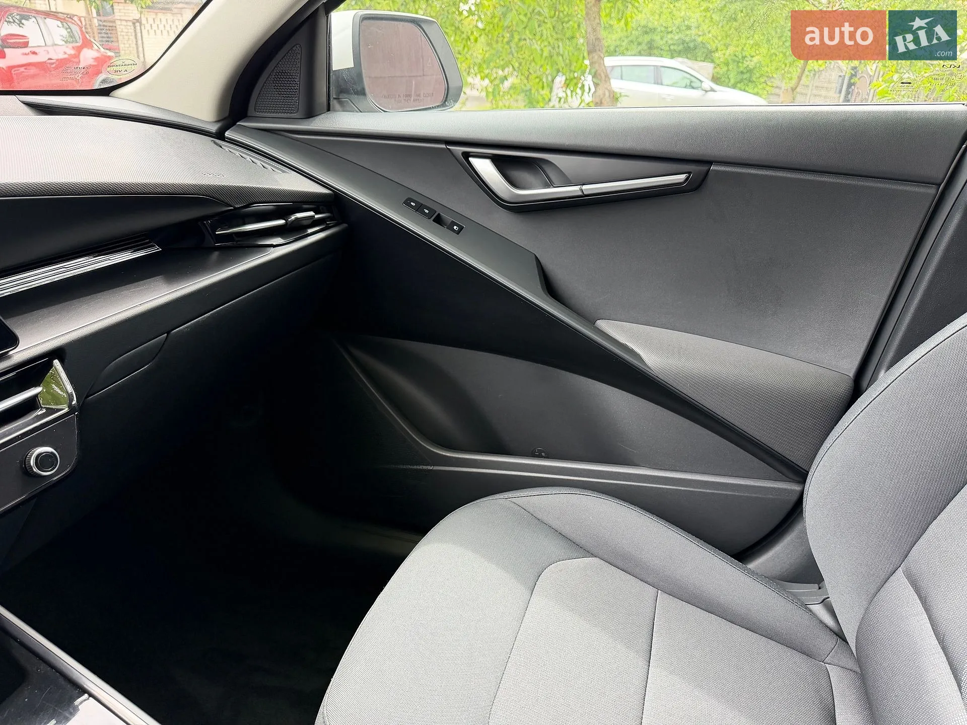 2023 Kia Niro - мініатюра 20