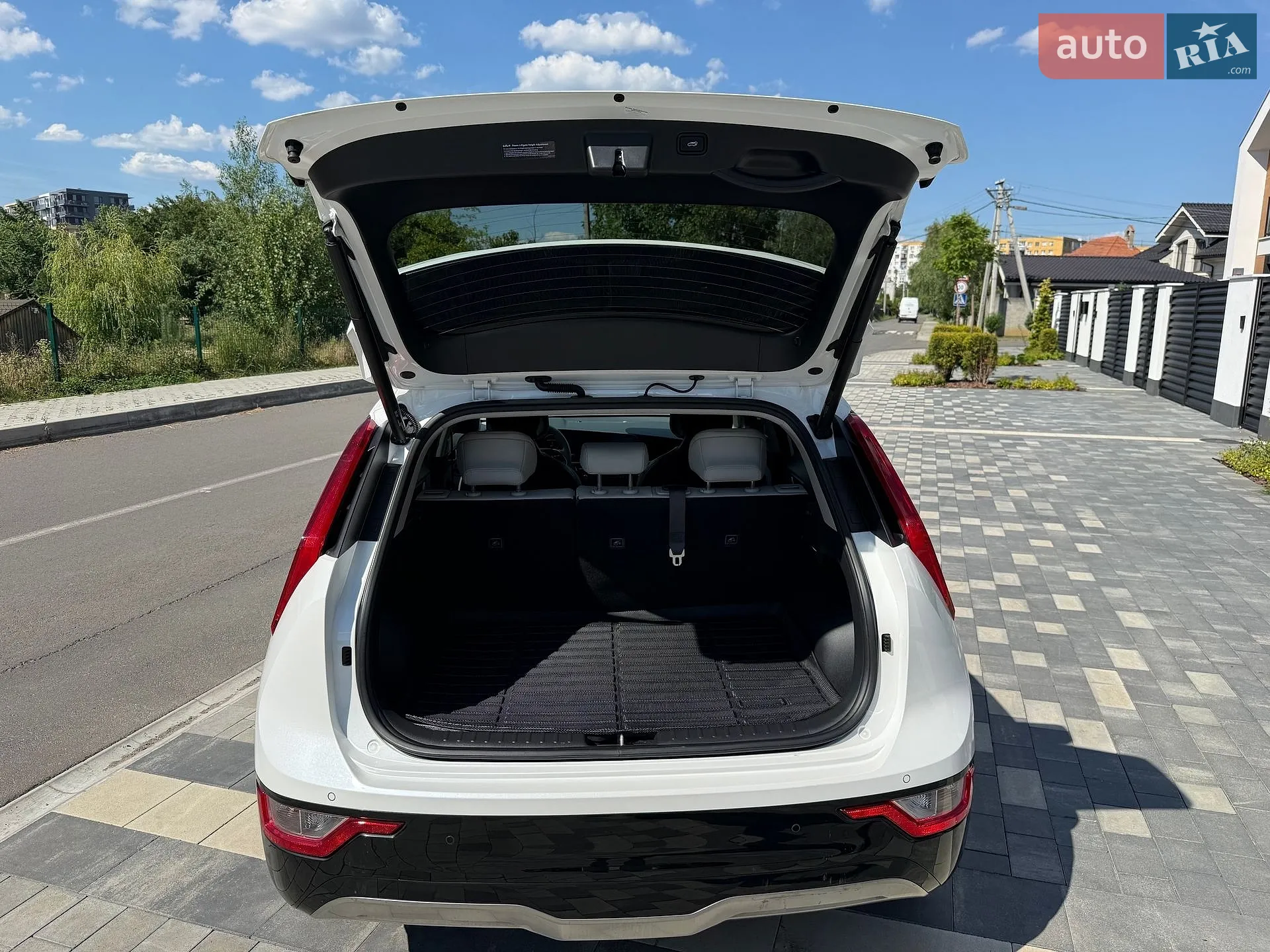 2023 Kia Niro - мініатюра 23