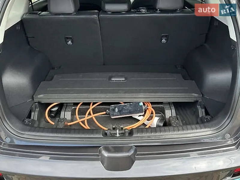 Kia Niro 2019 VIN KNACC81GFK5024838 фото оголошення 12 з 39