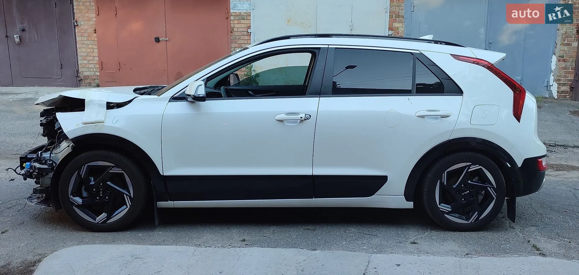 2023 Kia Niro - фото 1
