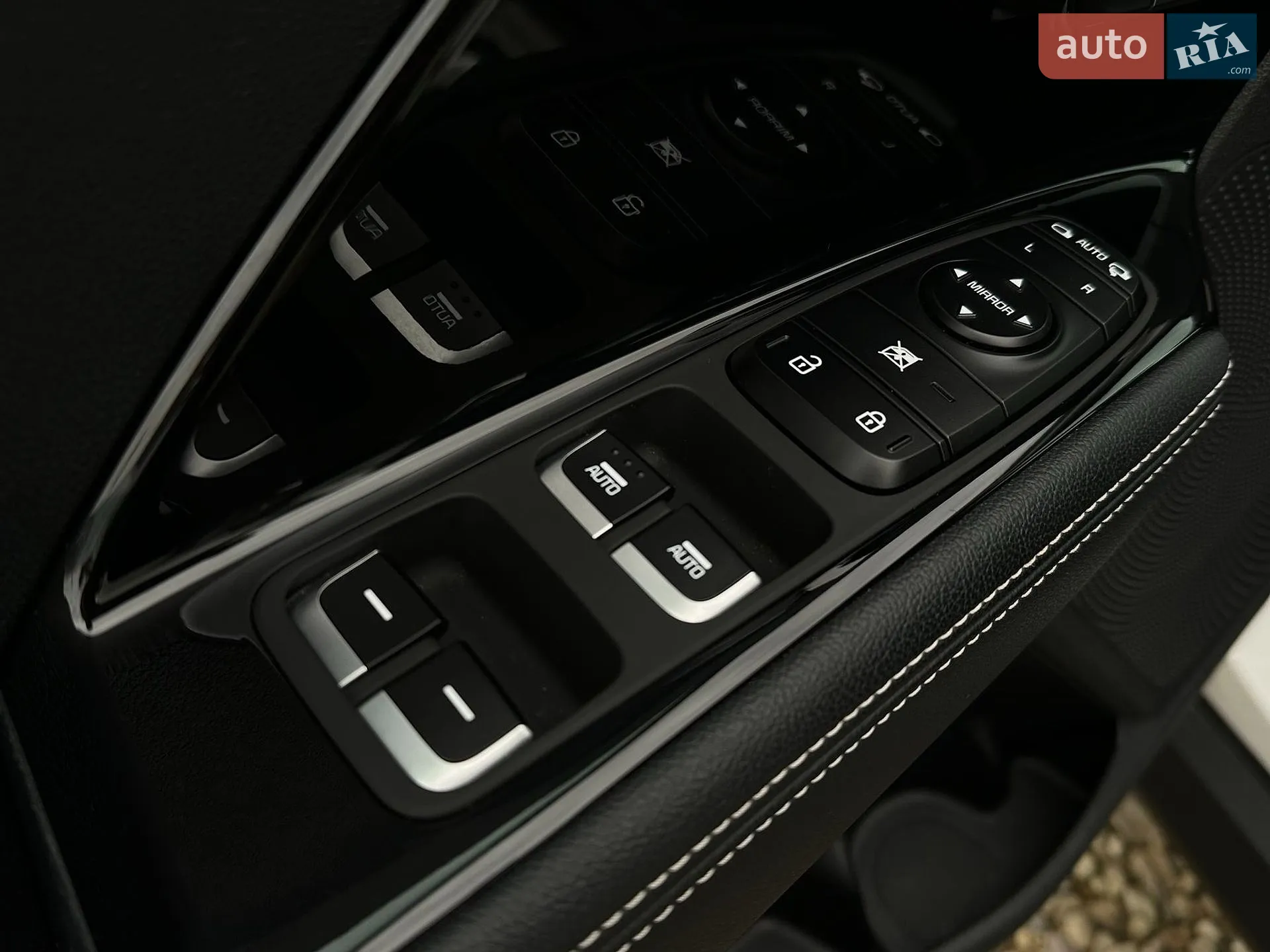 2020 Kia Niro - мініатюра 38