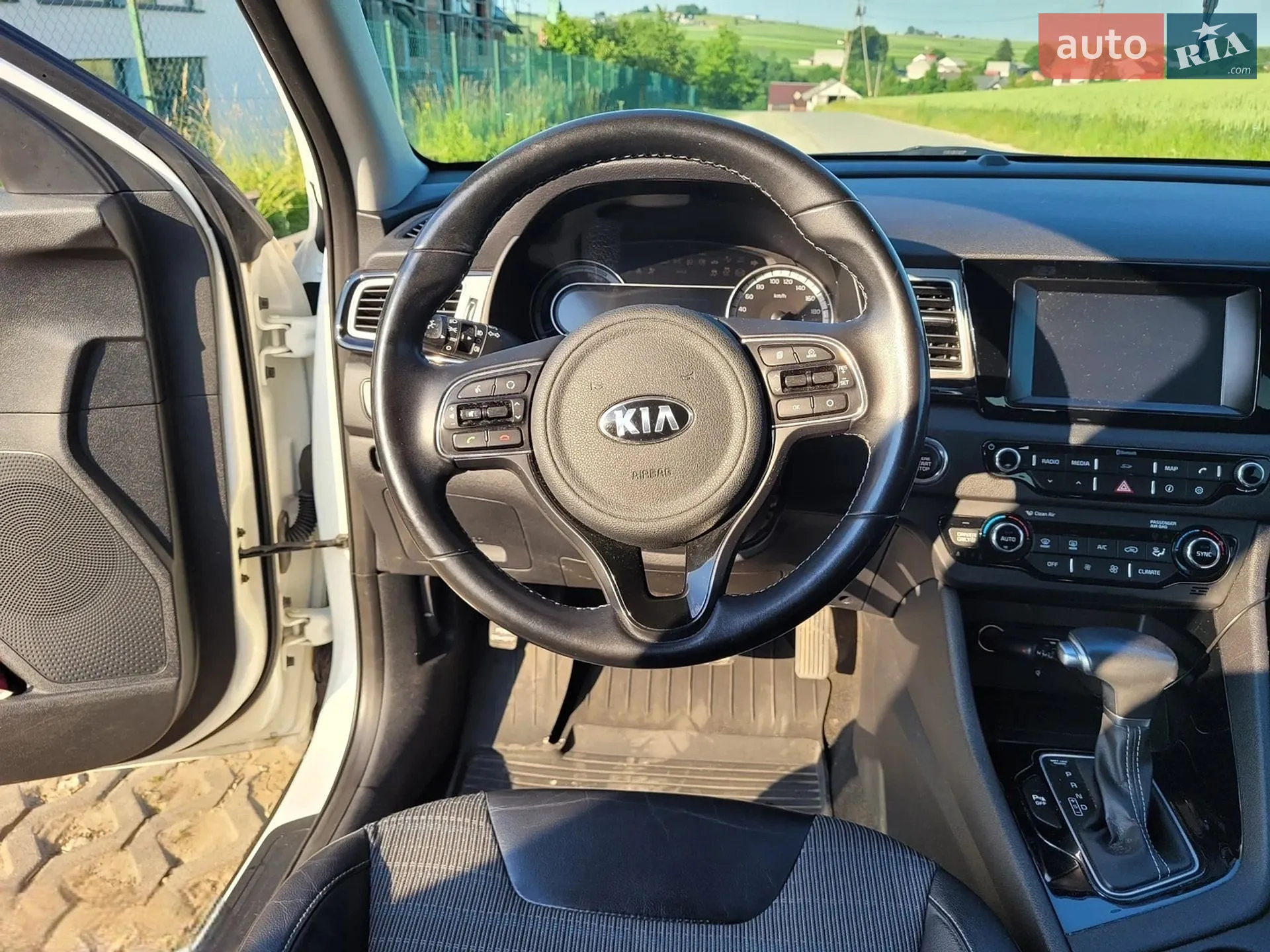 2017 Kia Niro - мініатюра 8