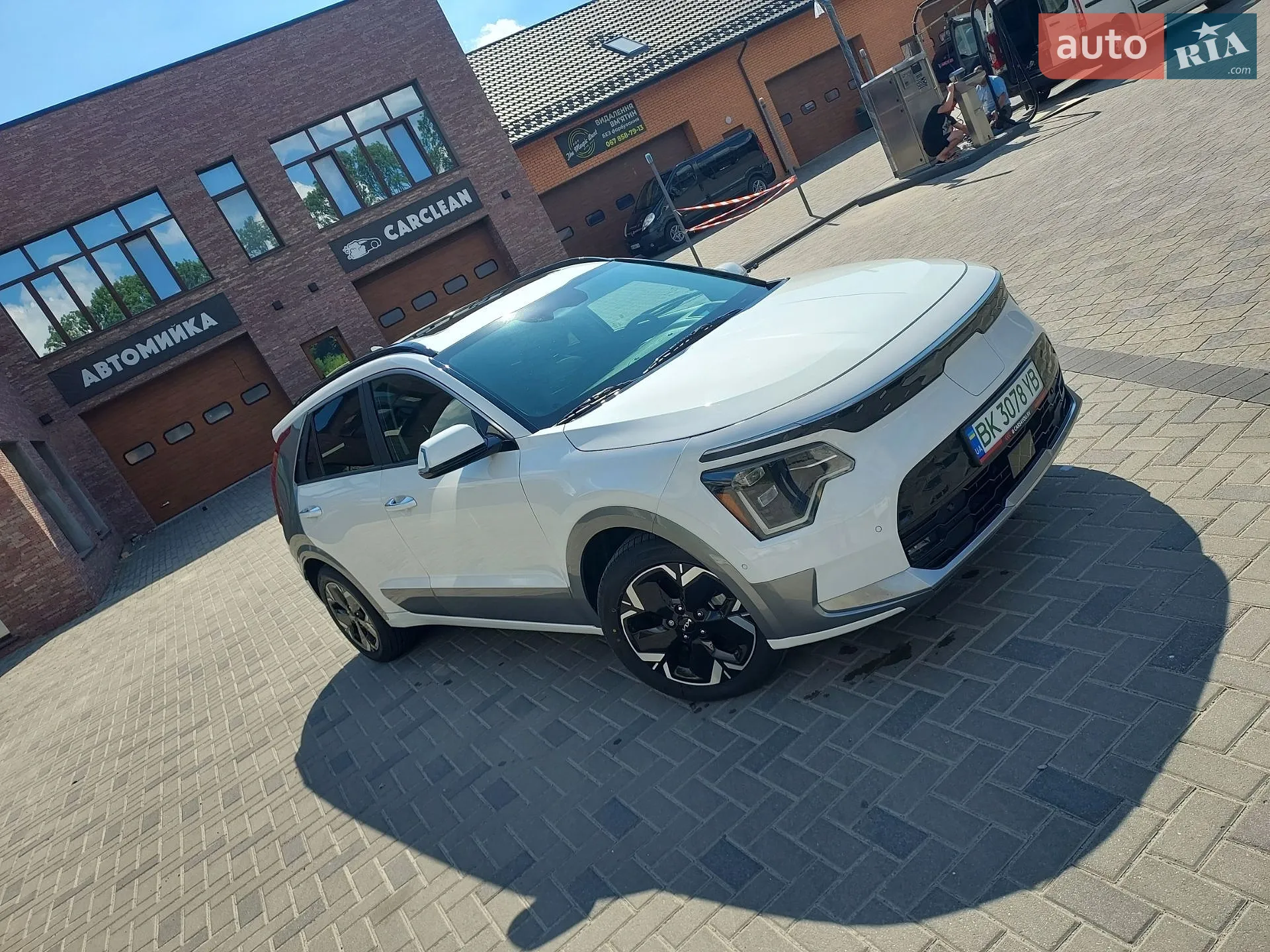 2023 Kia Niro - фото 1