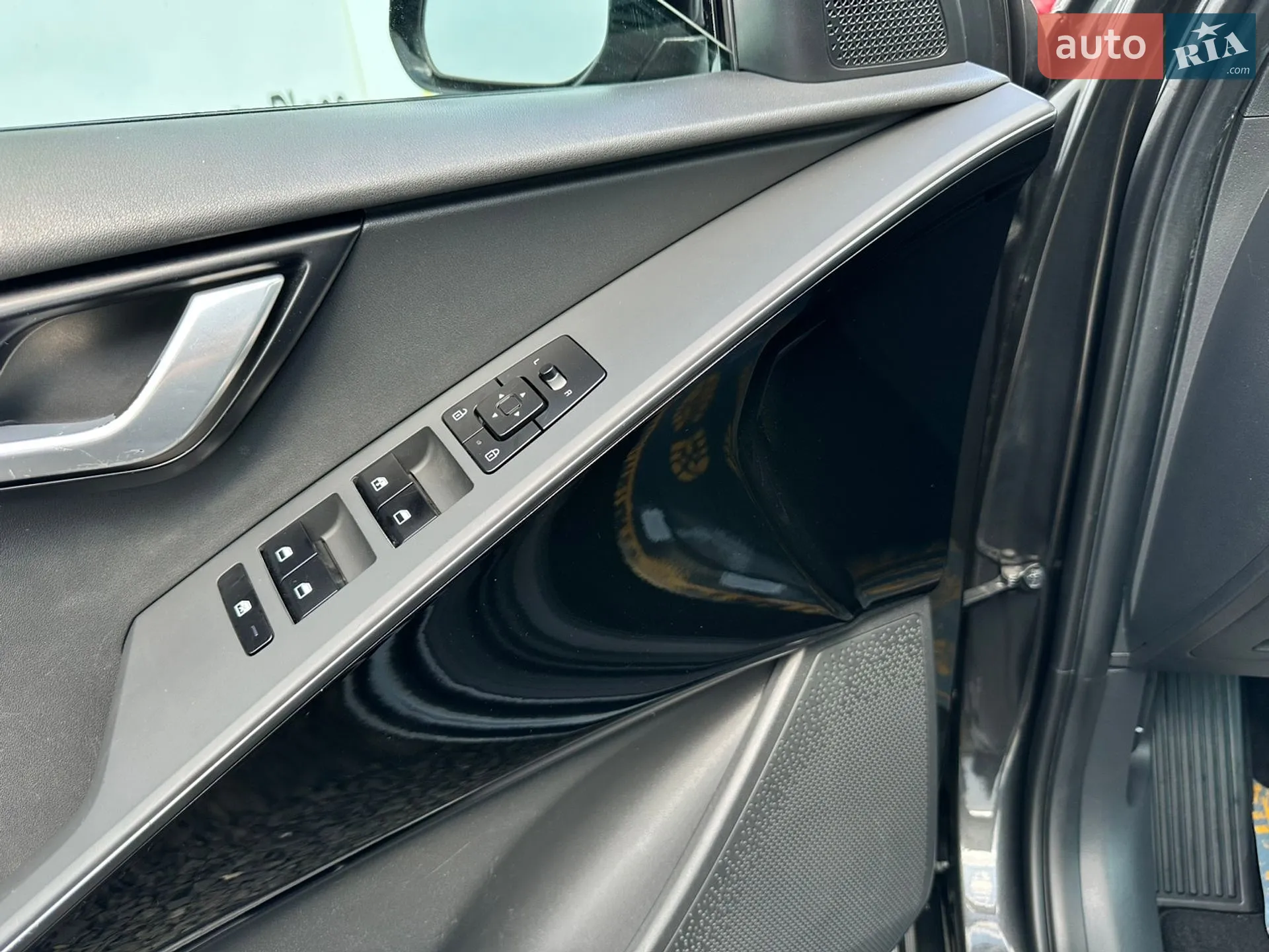 2023 Kia Niro - мініатюра 37