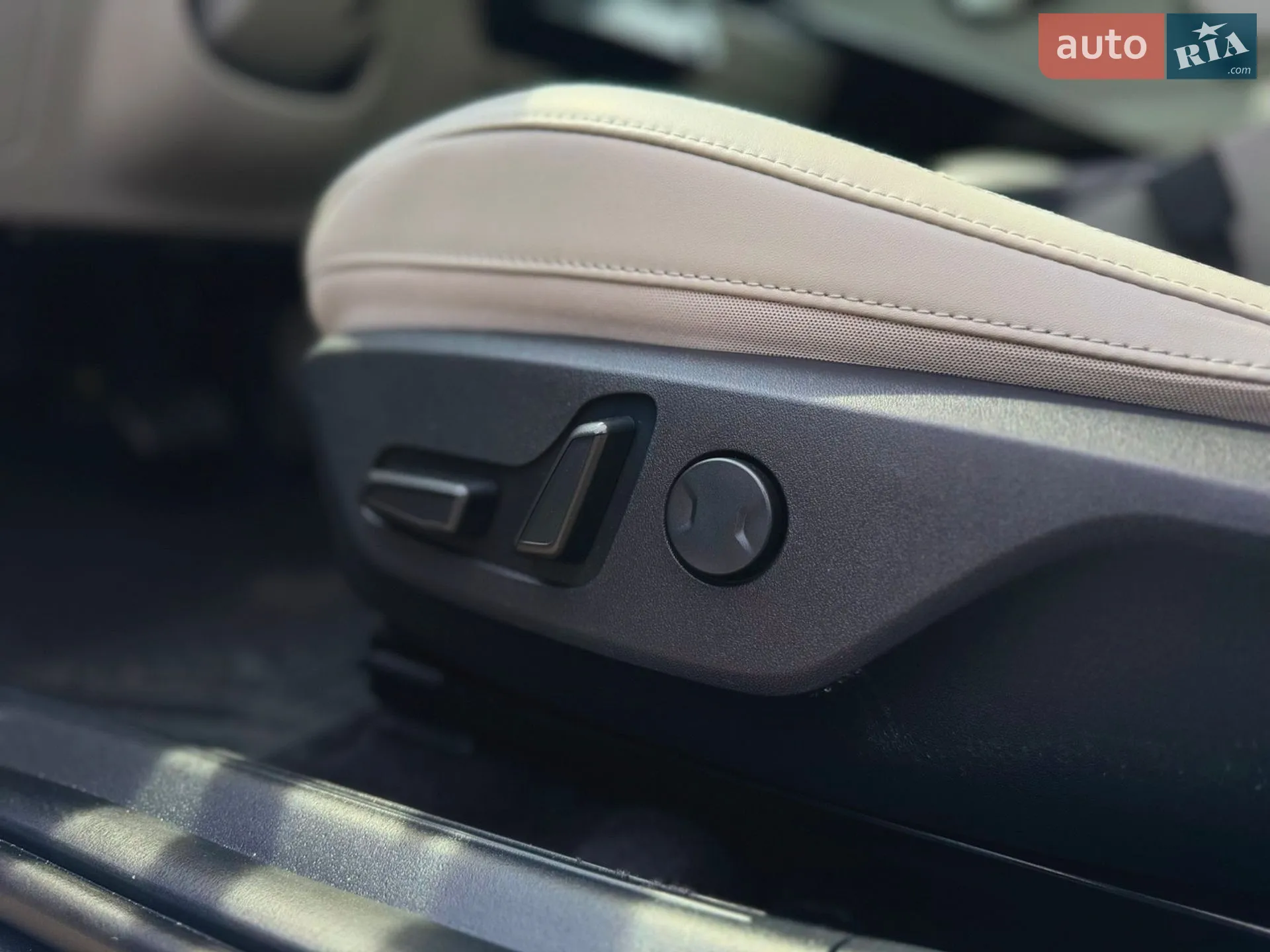 2023 Kia Niro - мініатюра 40