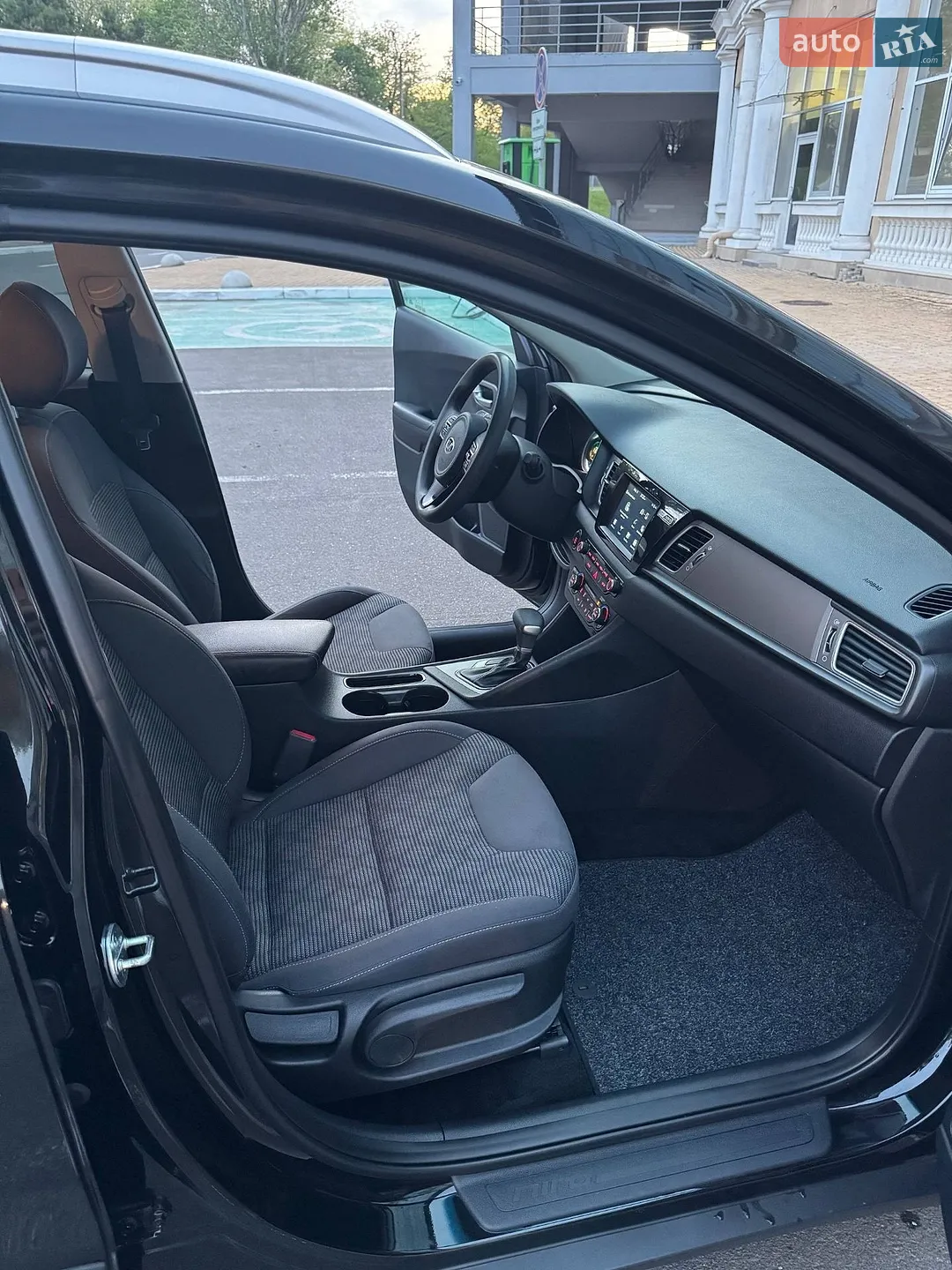 2018 Kia Niro - мініатюра 12