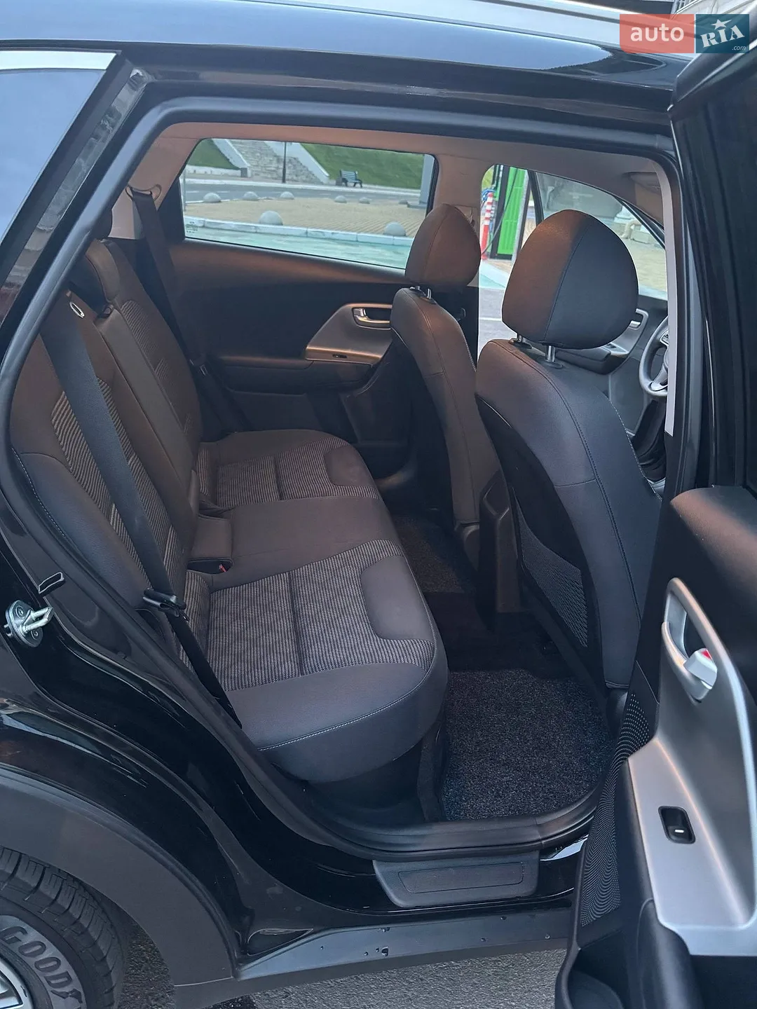 2018 Kia Niro - мініатюра 17