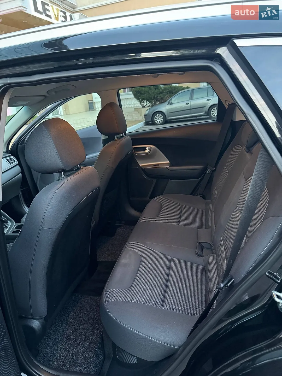 2018 Kia Niro - мініатюра 19