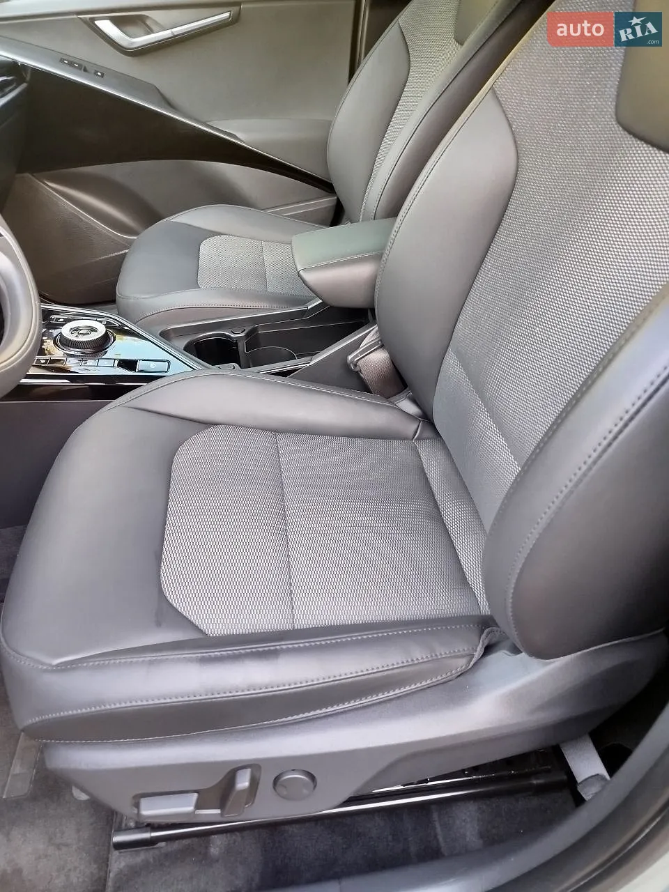 2023 Kia Niro - мініатюра 23