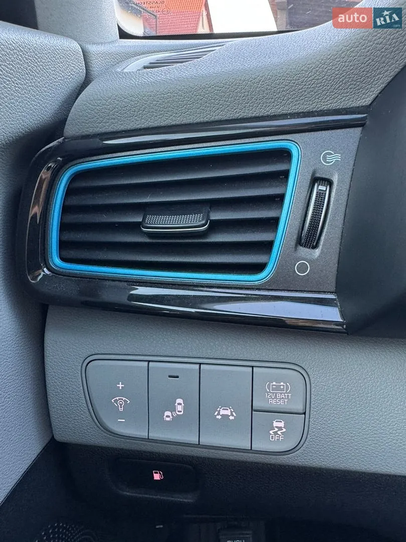 2019 Kia Niro - мініатюра 28
