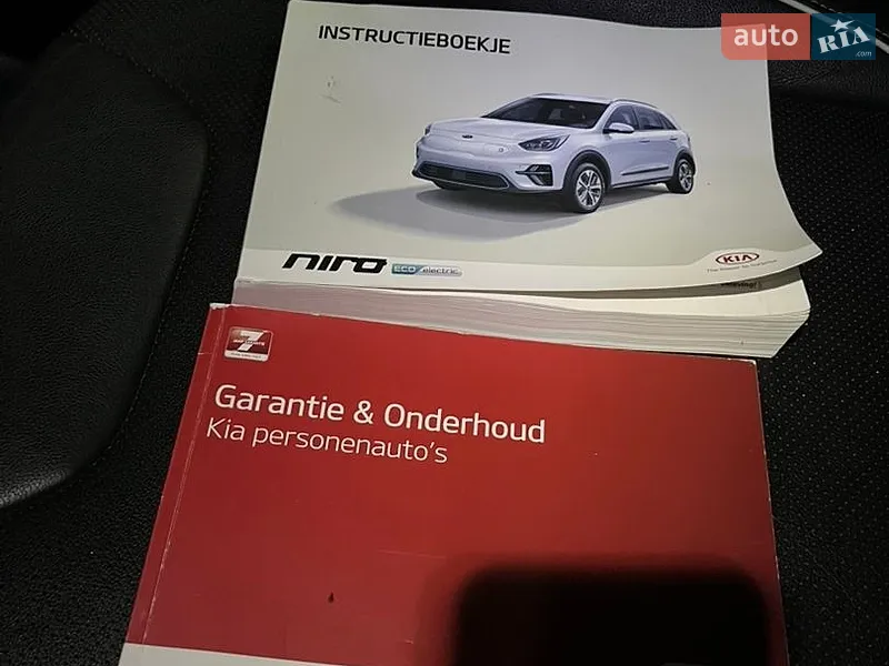Внедорожник / Кроссовер Kia Niro 2019 в Надворной документ