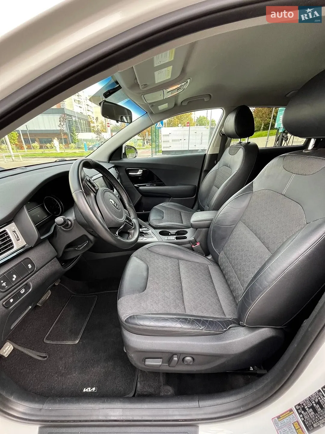 2017 Kia Niro - мініатюра 10