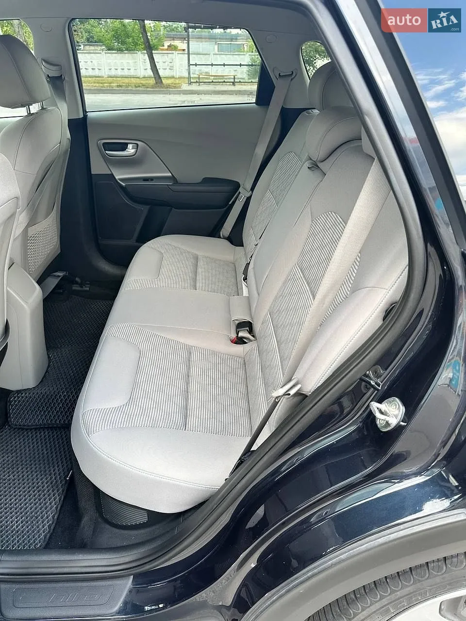 2017 Kia Niro - мініатюра 8
