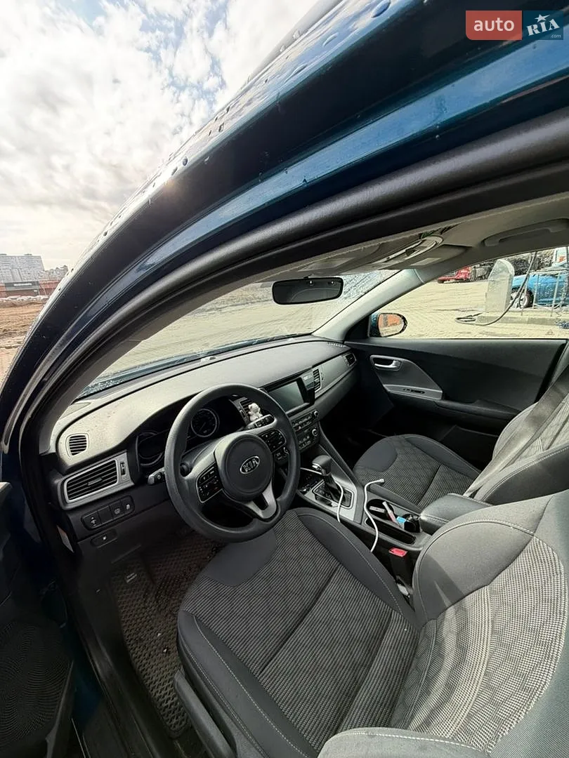 2017 Kia Niro - мініатюра 4