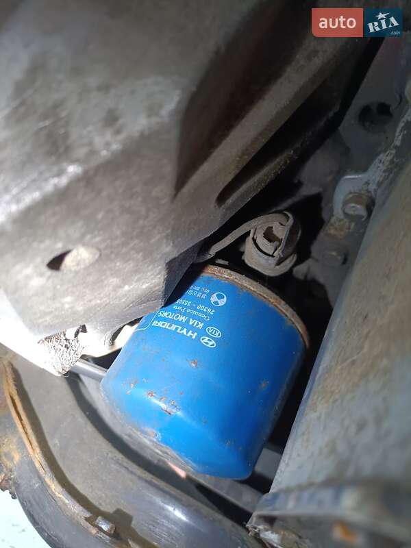 Седан Kia Opirus 2006 в Киеве