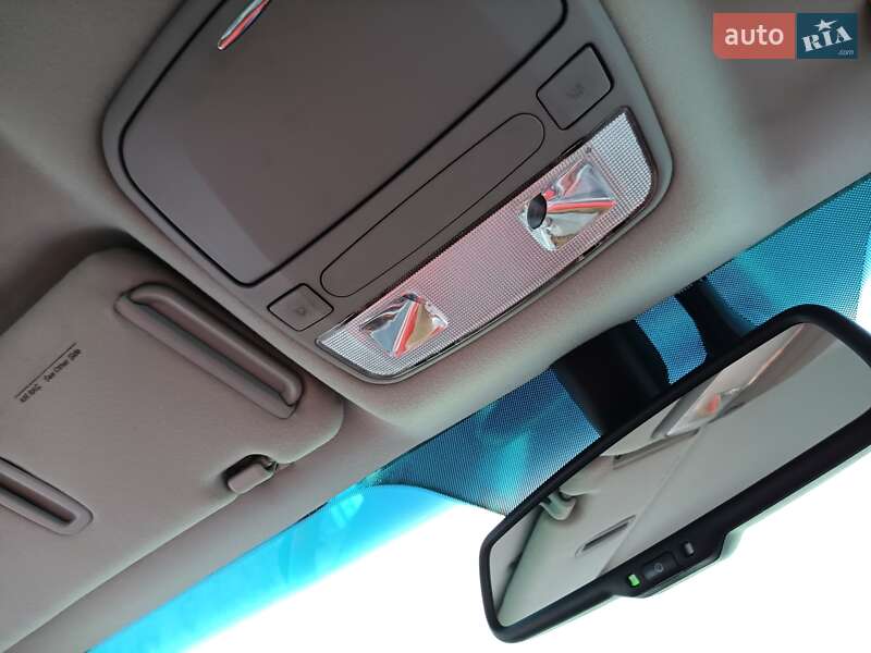 Седан Kia Opirus 2006 в Киеве