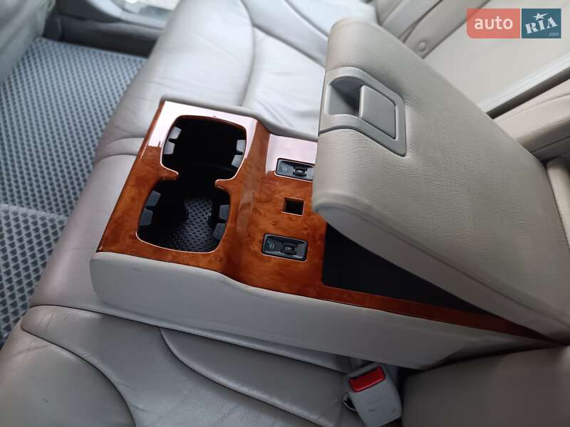 Седан Kia Opirus 2006 в Киеве