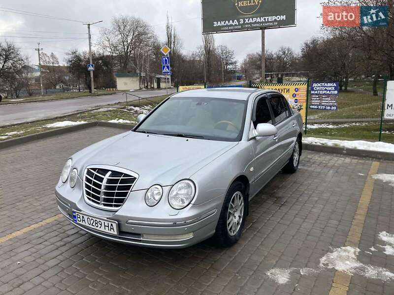 Седан Kia Opirus 2005 в Кропивницькому