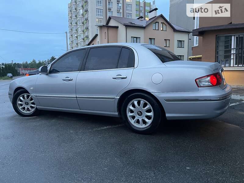 Седан Kia Opirus 2006 в Умани