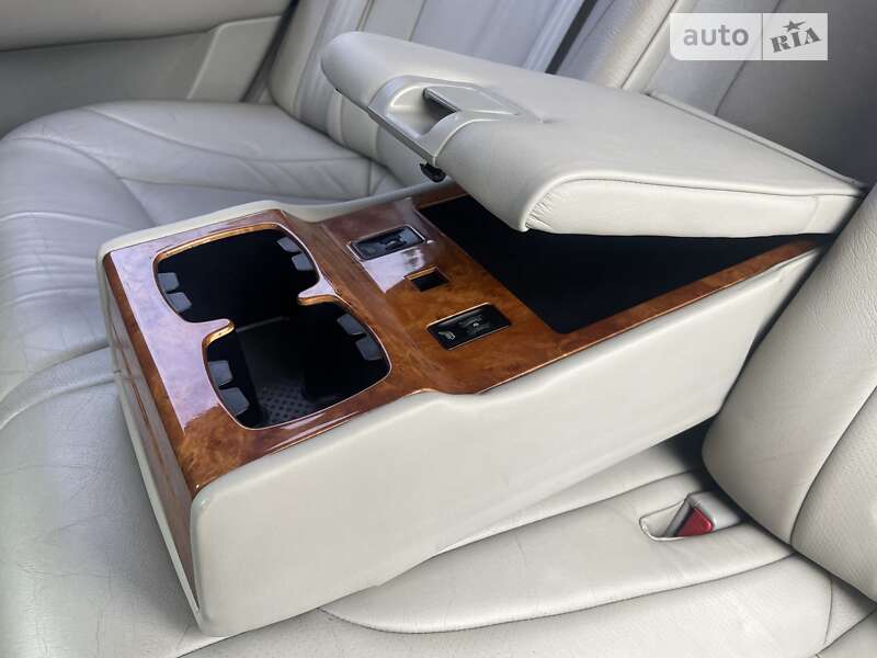 Седан Kia Opirus 2006 в Умани